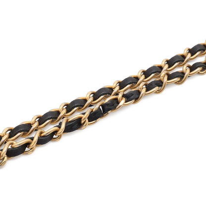 Chanel Quilted Chain Shoulder Bag Pouch Pochette Leather Black Gold — view 4
