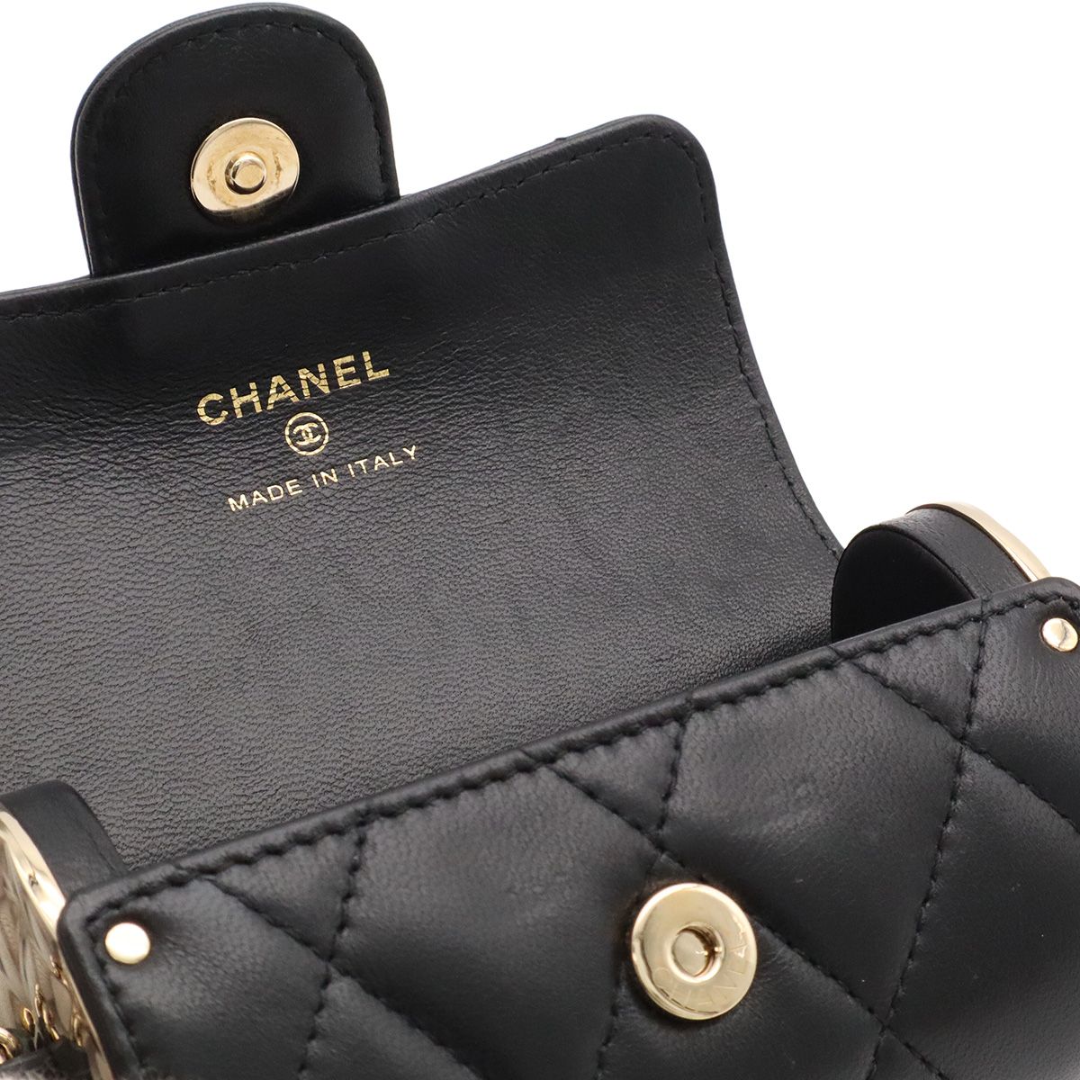 Chanel Quilted Chain Shoulder Bag Pouch Pochette Card Case Leather Black Gold — view 7