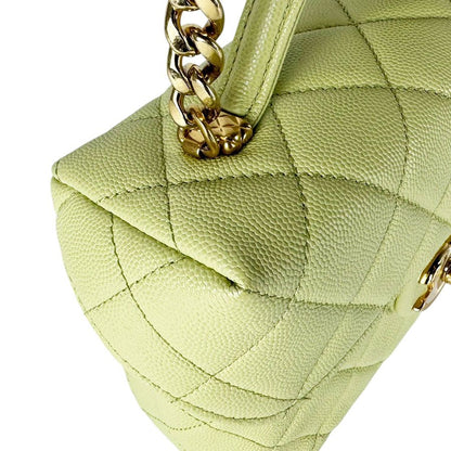 Chanel Shoulder Bag Yellow — view 6