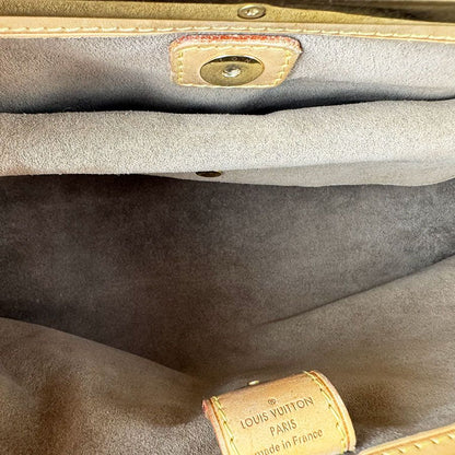 Louis Vuitton Shoulder Bag Judy MM — view 5