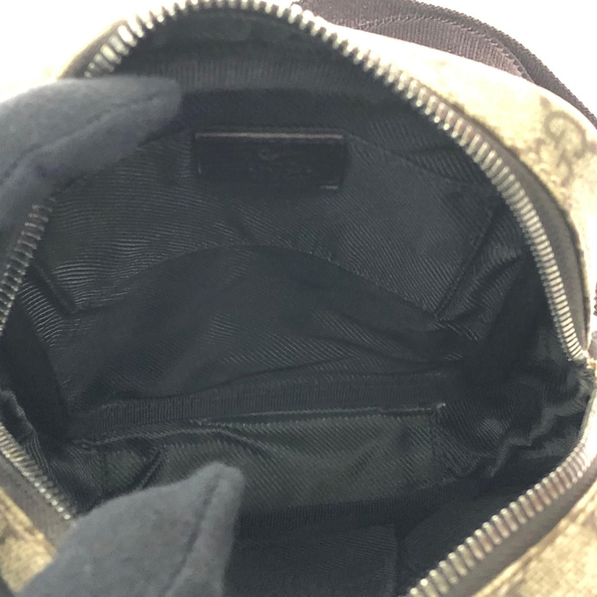 Gucci Shoulder Bag Crossbody GG Supreme Brown — view 5