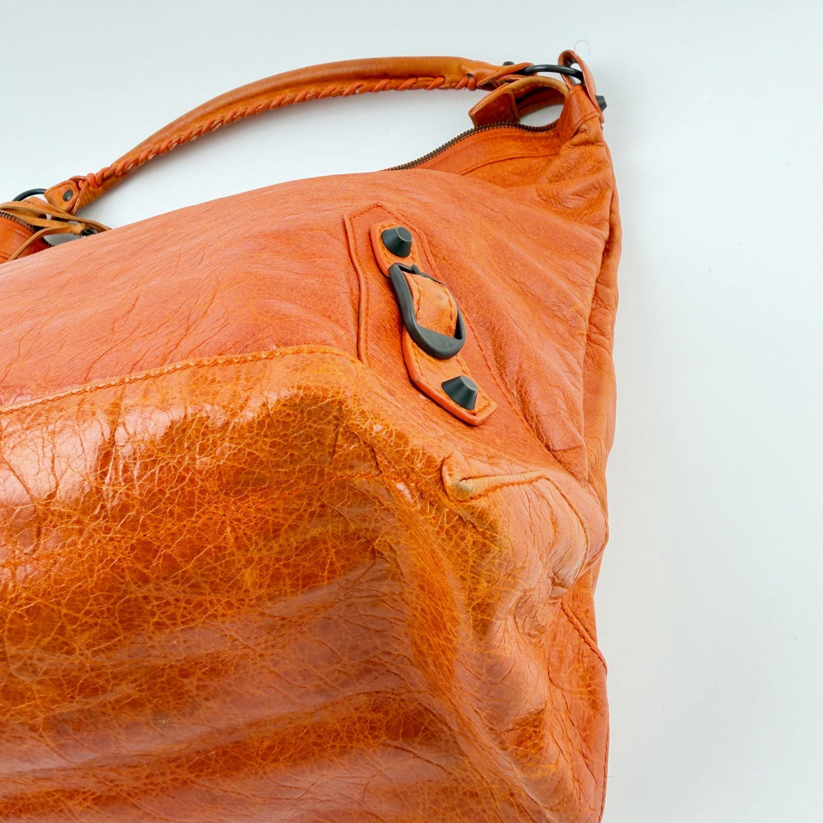 Balenciaga the Day Shoulder Bag Leather Orange Vintage — view 7