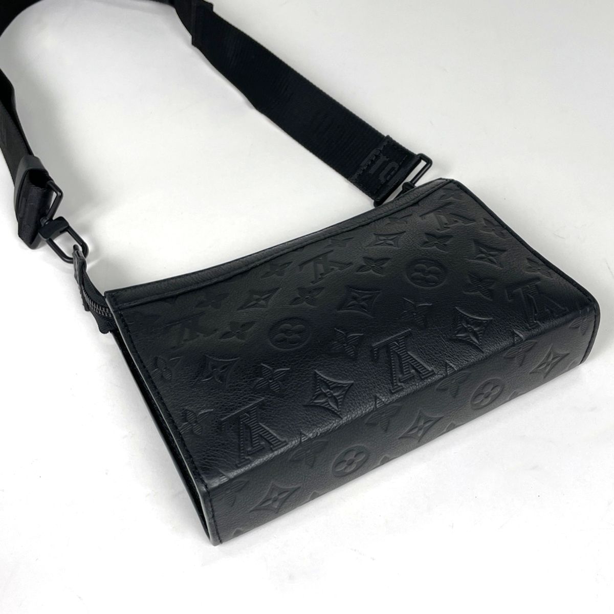 Louis Vuitton Gaston Wearable Wallet Shoulder Bag Monogram Shadow Leather Black — view 2