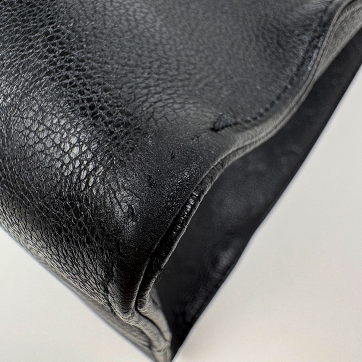 Louis Vuitton On The Go GM Tote Bag 2-Way Monogram Empreinte Noir — view 4