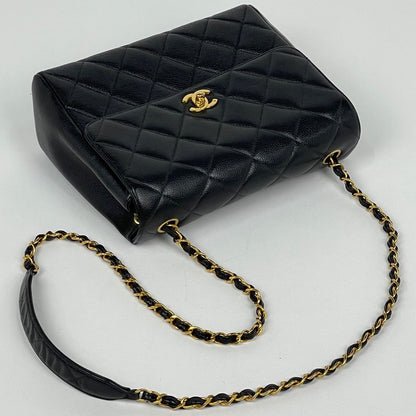 Chanel Shoulder Bag Quilted CC Logo Caviar Leather Black — view 5