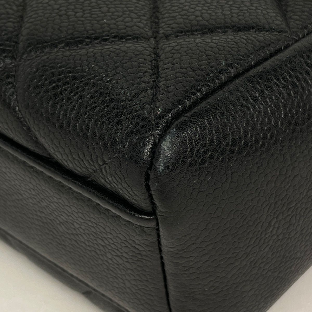 Chanel Shoulder Bag Quilted CC Logo Caviar Leather Black — view 3