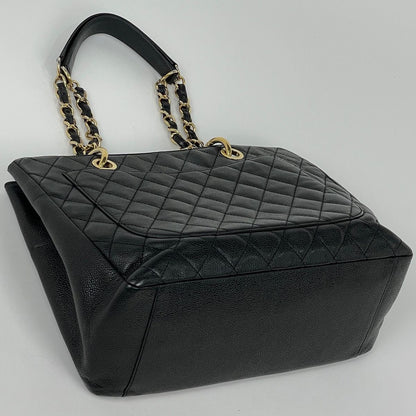 Chanel Tote Bag CC Logo Quilted Grand Shopping GST Caviar Leather Black — view 2
