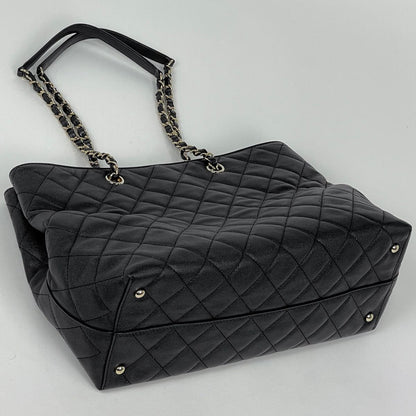 Chanel Tote Bag CC Logo Caviar Leather Black — view 2