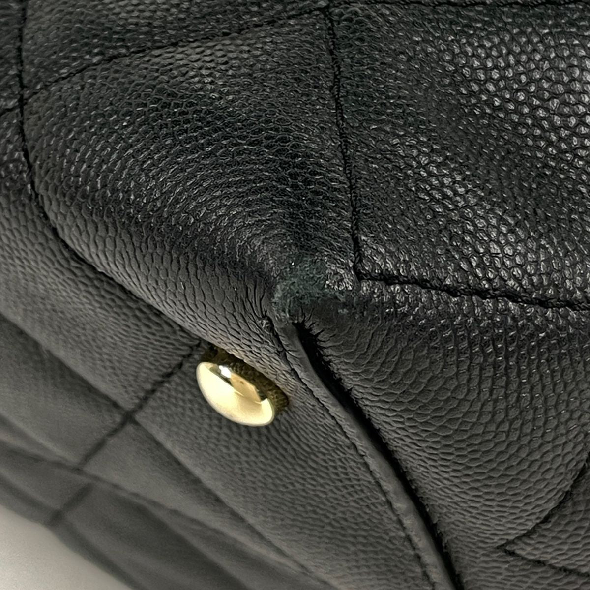Chanel Tote Bag CC Logo Caviar Leather Black — view 3