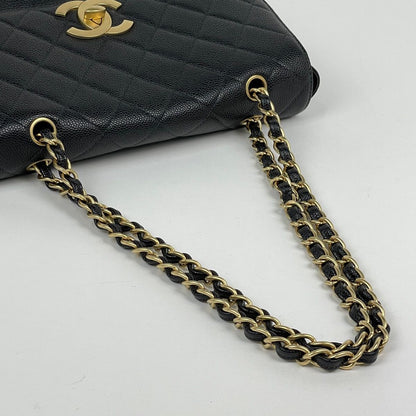 Chanel Shoulder Bag CC Logo Quilted Chain Caviar Leather Black — view 4