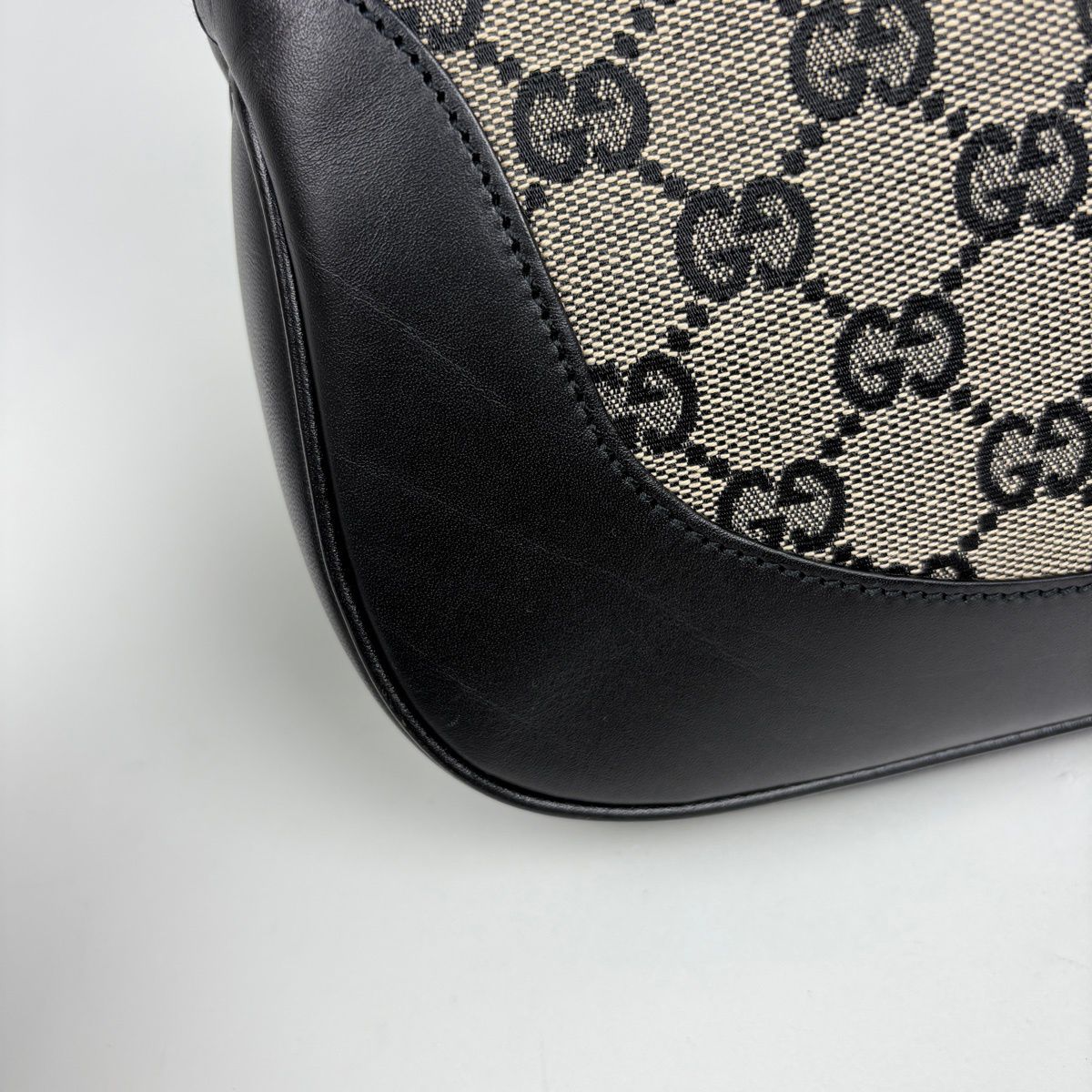 Gucci Shoulder Bag GG Pattern Jackie Line Canvas Gray Black — view 4