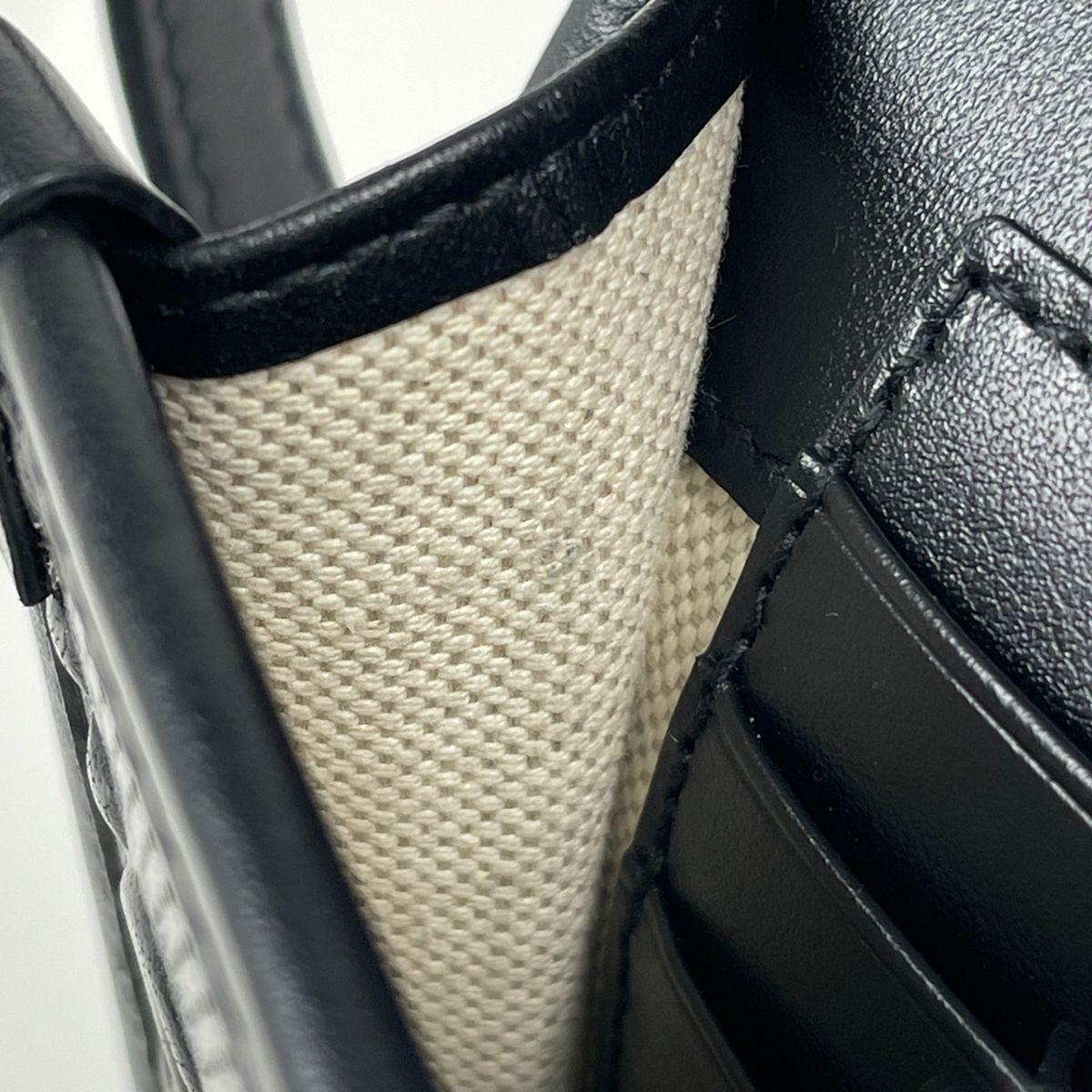 Gucci Shoulder Bag GG Embossed Mini Leather Black — view 7