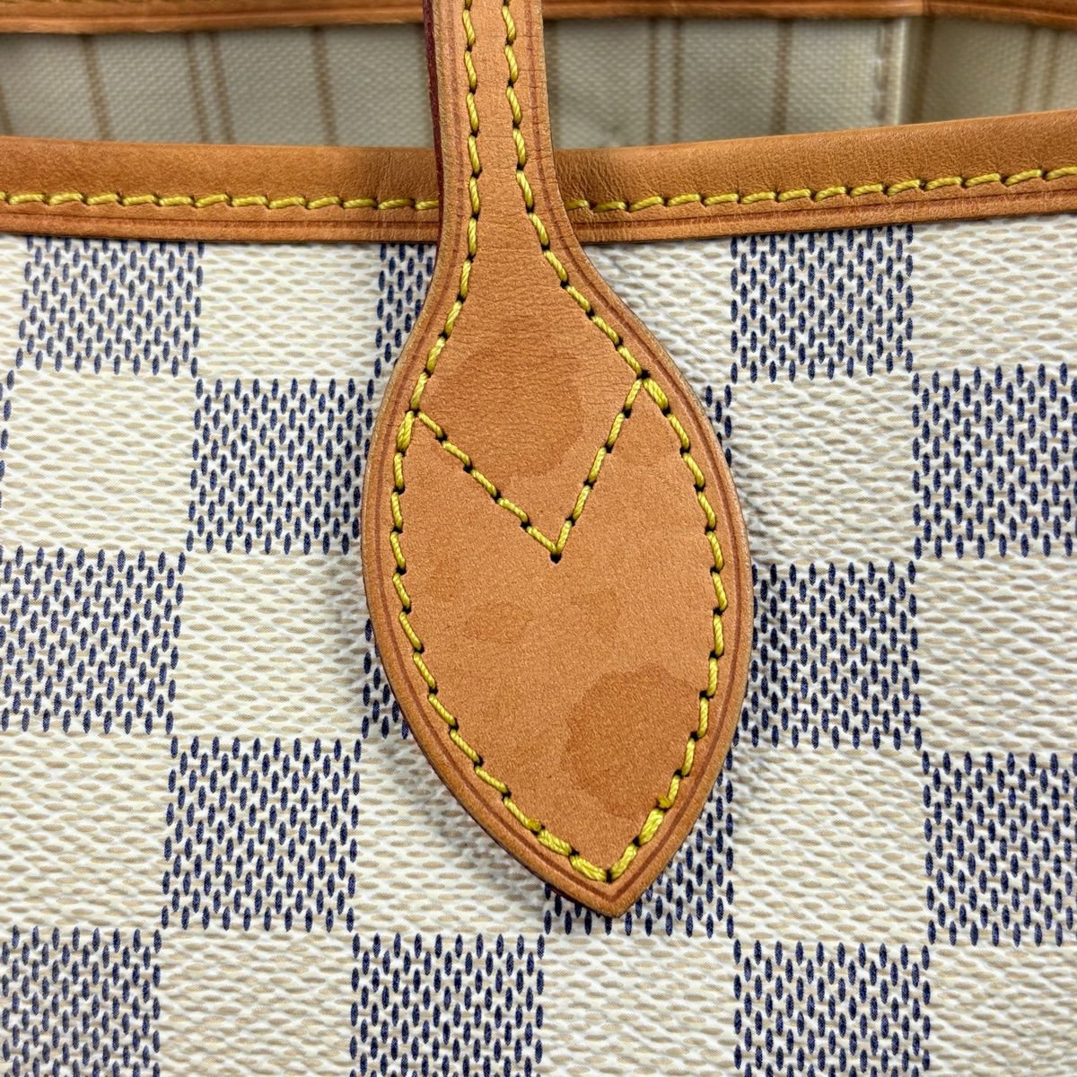 Louis Vuitton Neverfull PM Tote Bag Damier Azur White — view 5