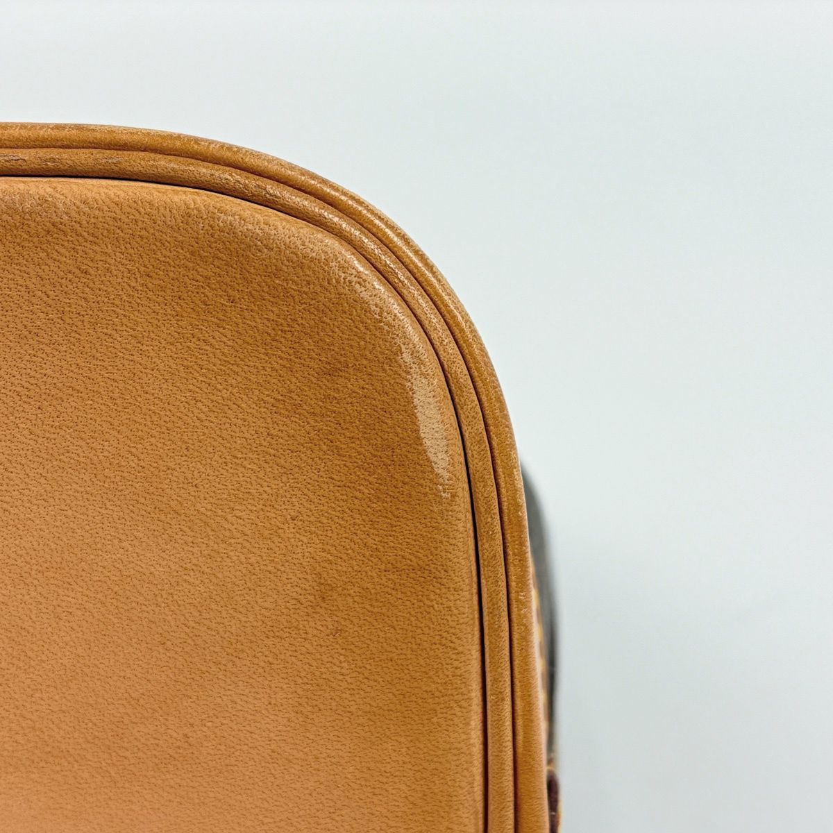 Louis Vuitton Alma Handbag Monogram Brown — view 3