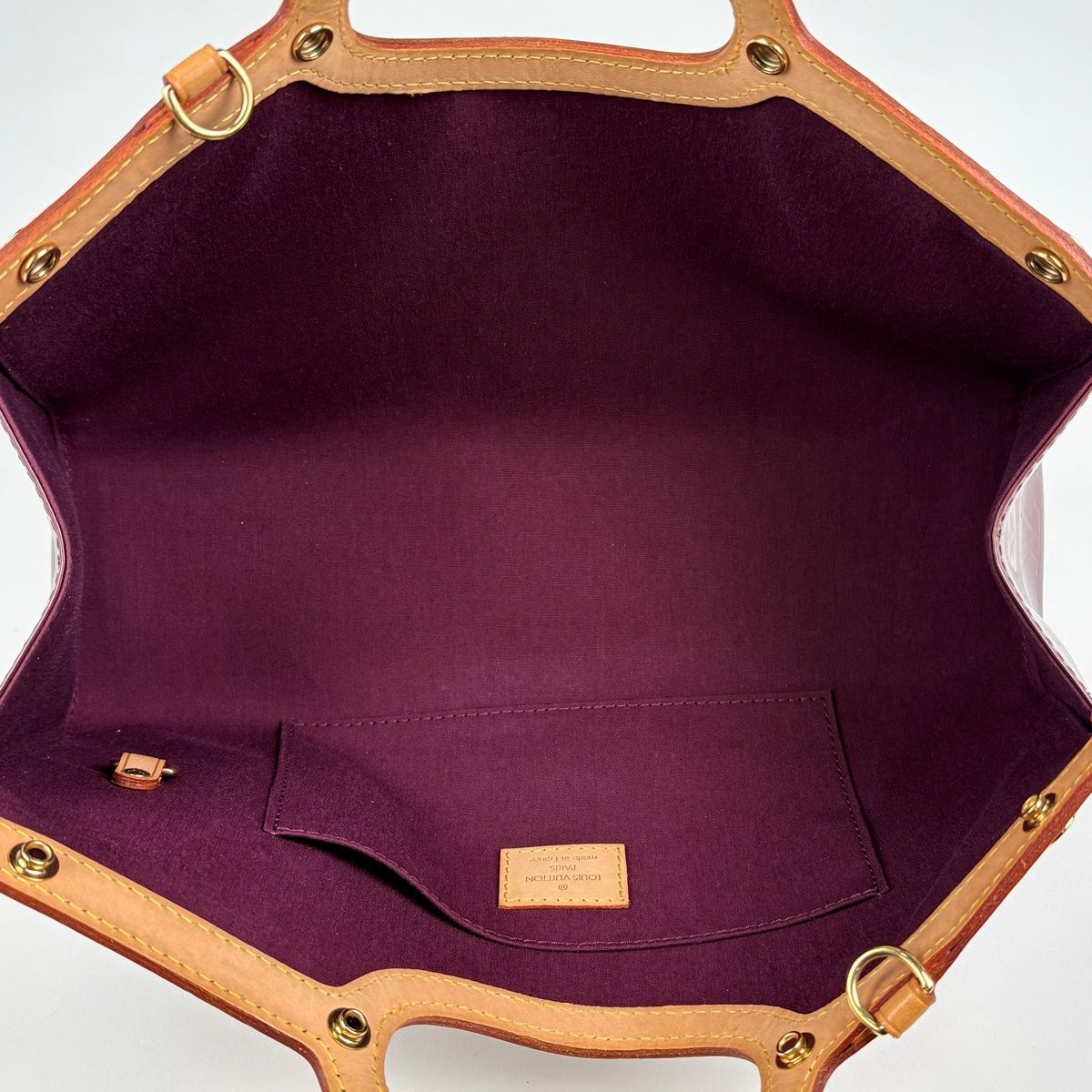 Louis Vuitton Roxbury Drive Handbag 2-Way Patent Monogram Vernis Violette — view 8