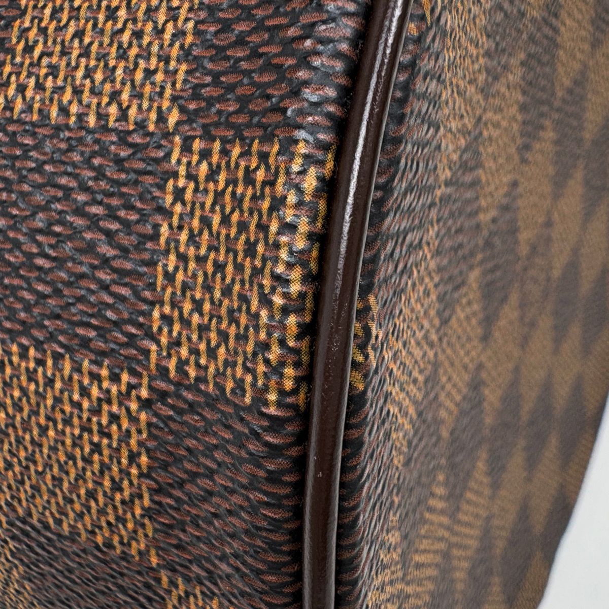 Louis Vuitton Handbag Barrelbag — view 3