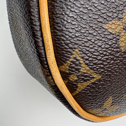 Louis Vuitton Odeon PM Shoulder Bag Monogram Brown — view 4