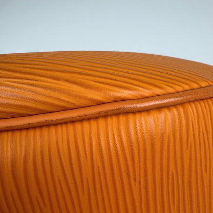 Louis Vuitton D'anura MM Handbag 2-Way Epi Mandarin Orange — view 3