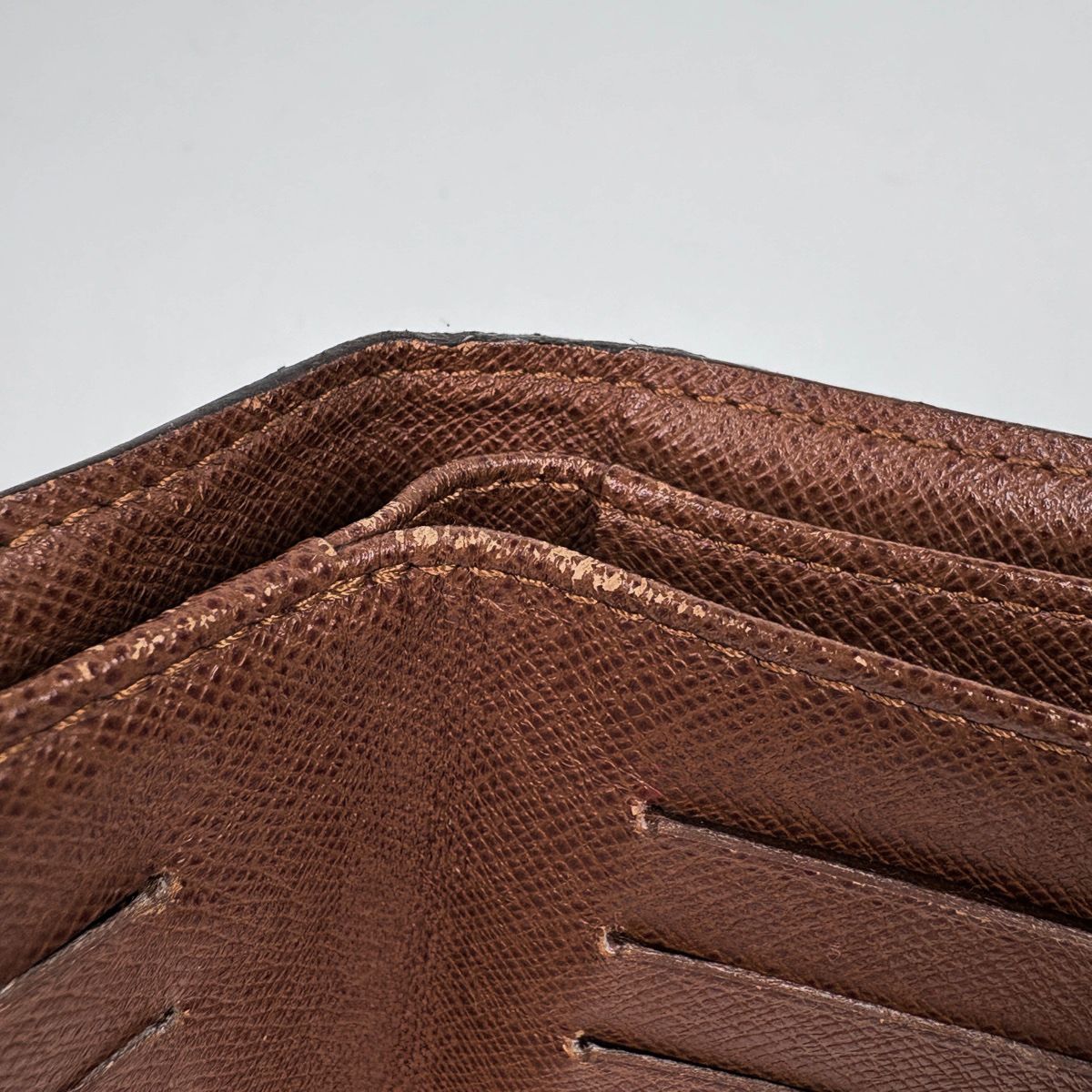 Louis Vuitton Portefeuille Koala Bifold Wallet Trifold Monogram Brown — view 6