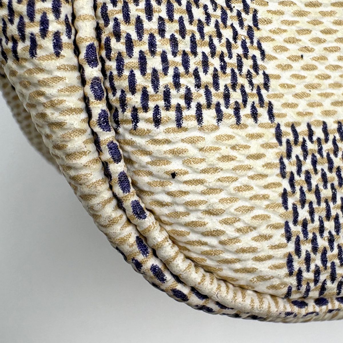 Louis Vuitton Pochette Accessoires Pouch Damier Azur White — view 4