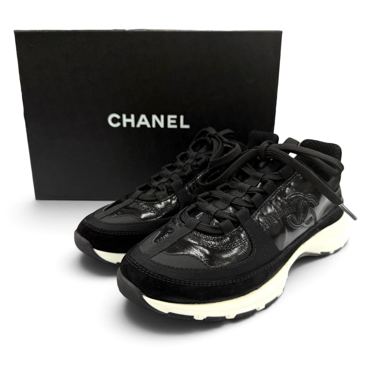 Chanel CC Logo Lace-up Leather Low-Top Sneakers Black — view 2