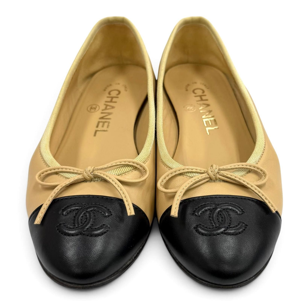 Chanel Ballerina CC Logo Embroidery Leather Flat Pumps Beige Black — view 3