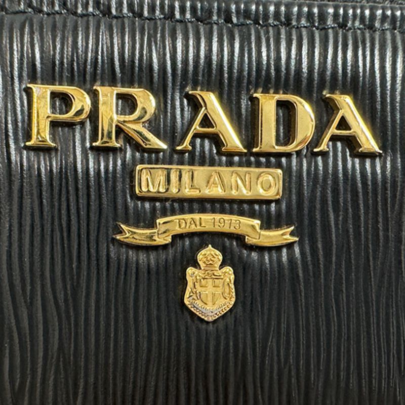 Prada Wallet Leather Black Chic Simple Monotone Cool Everyday — view 6