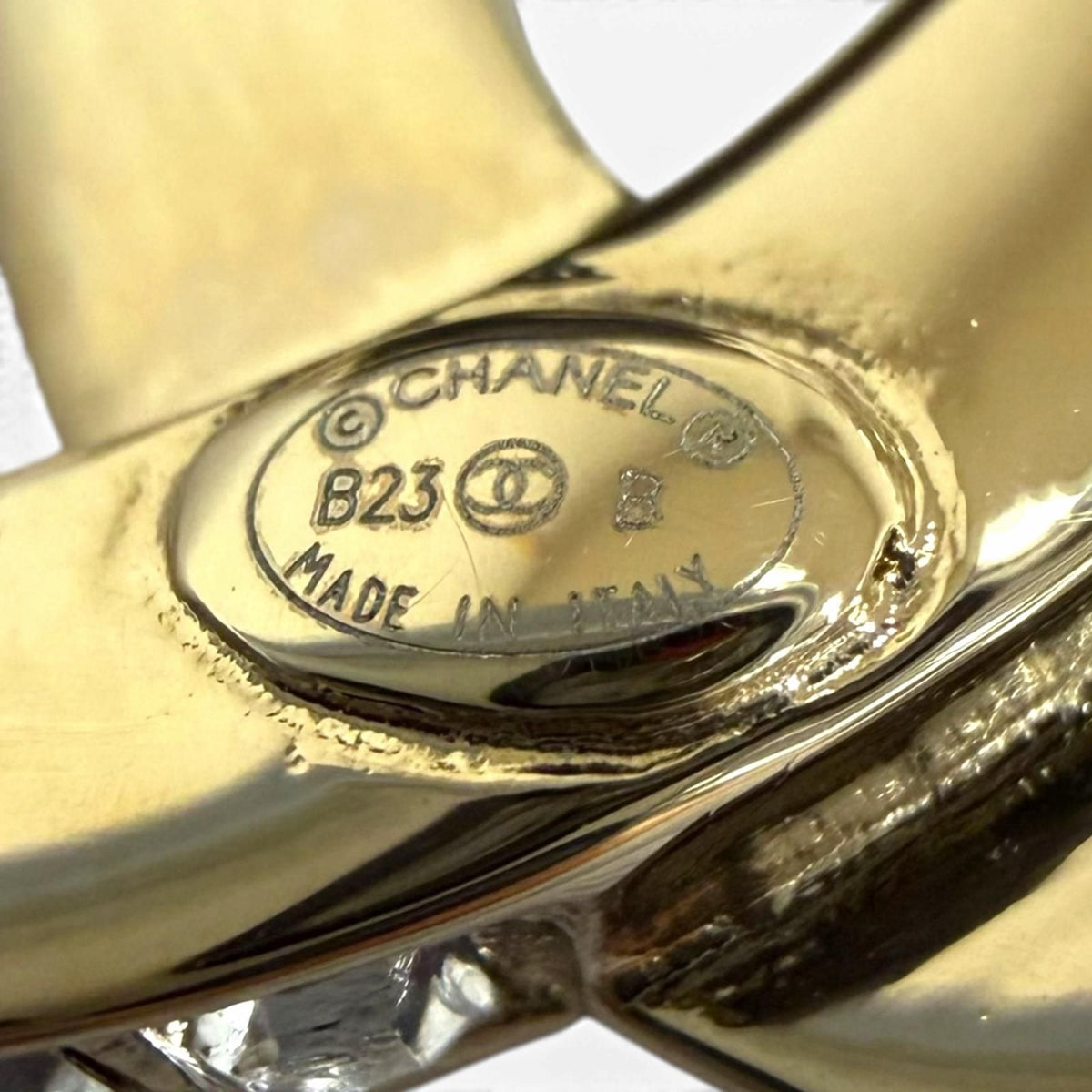 Chanel Rhinestone CC Logo Brooch Gold — view 7