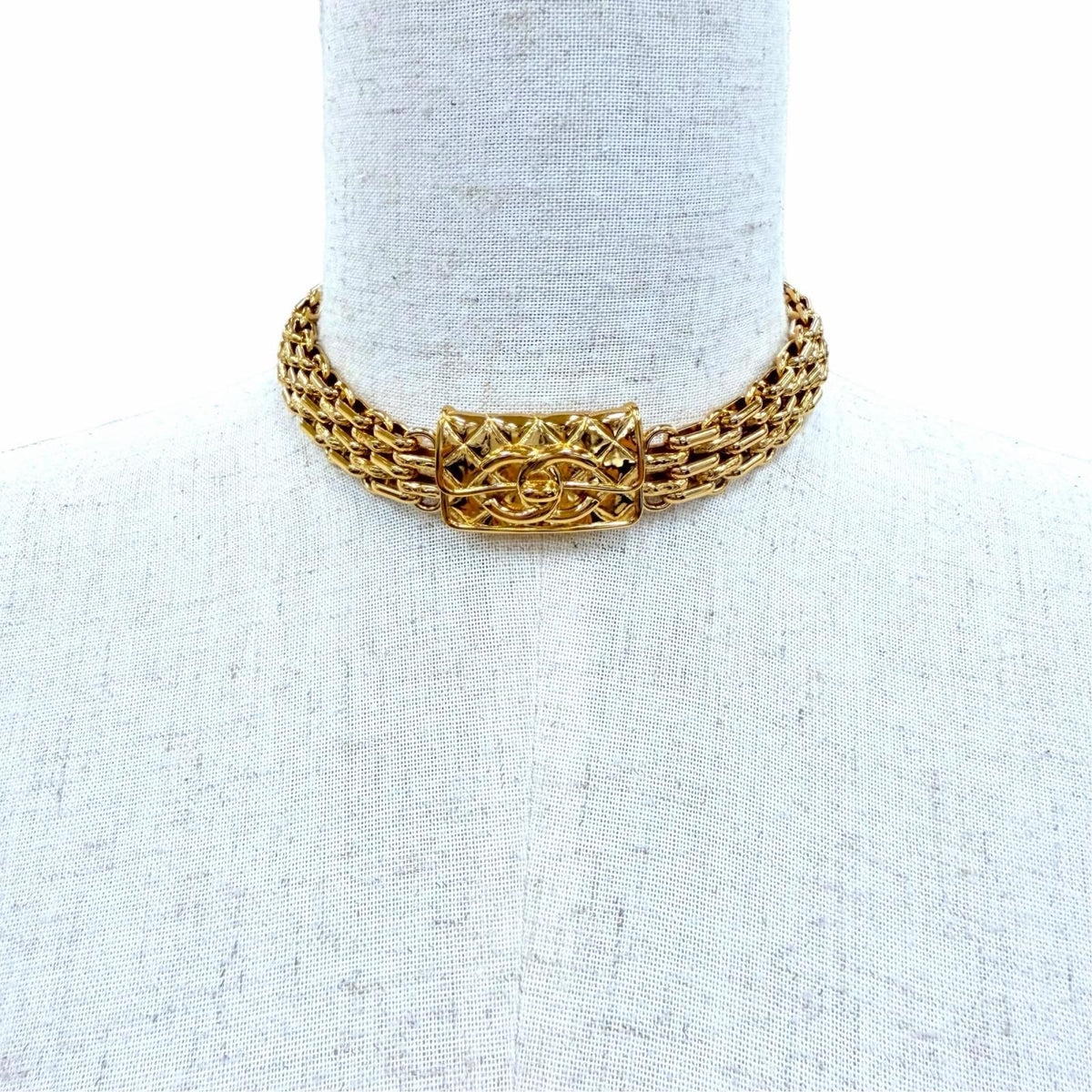 Chanel CC Logo Quilted Bag Motif Choker Necklace Gold — view 3