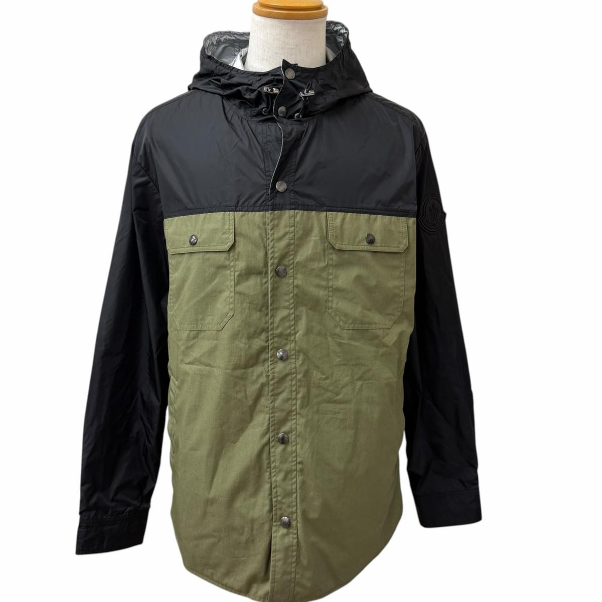 Moncler Donan Giubbotto Reversible Windbreaker Nylon Jacket Khaki Silver