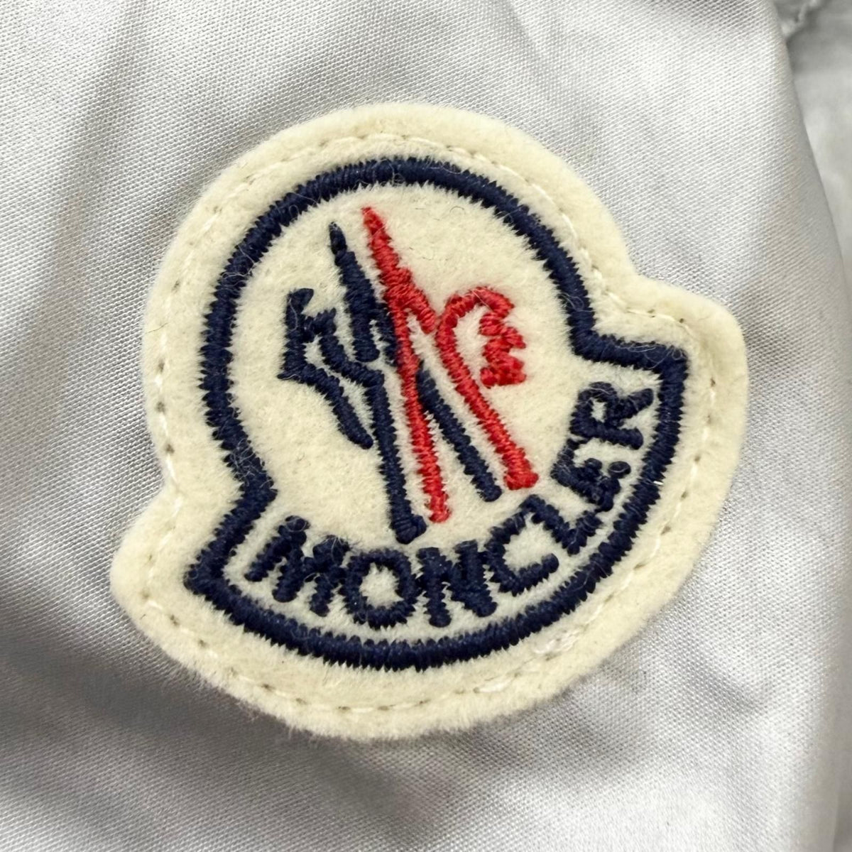 Moncler Donan Giubbotto Reversible Windbreaker Nylon Jacket Khaki Silver — view 7