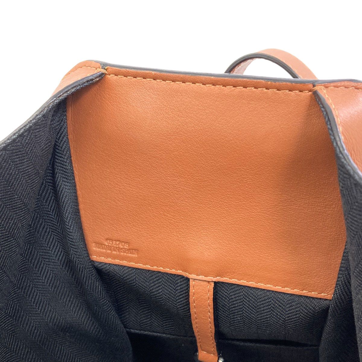 Loewe Hammock Small 2-Way Handbag Calfskin — view 7