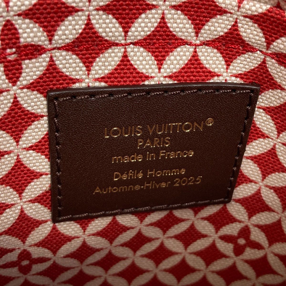 Louis Vuitton Amazon Damier Friendship Shoulder Bag Canvas — view 6