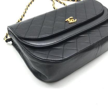 Chanel CC Logo Quilted Turnlock Leather Shoulder Bag Vintage Black — view 4