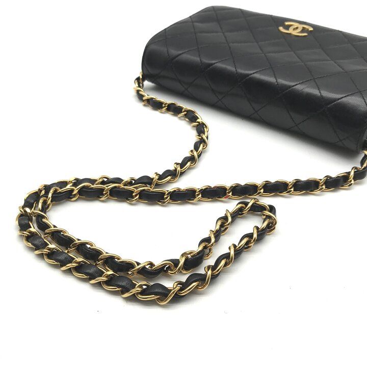 Chanel CC Logo Mini Quilted Leather Chain Shoulder Bag Vintage Black — view 6