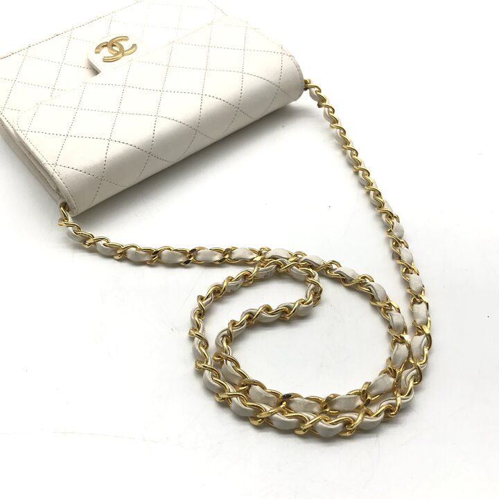 Chanel CC Logo Mini Quilted Chain Shoulder Bag Crossbody Leather White — view 6