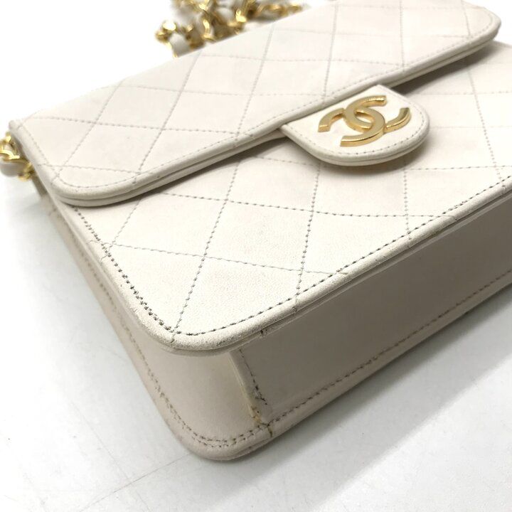 Chanel CC Logo Mini Quilted Chain Shoulder Bag Crossbody Leather White — view 5