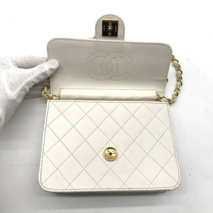 Chanel CC Logo Mini Quilted Chain Shoulder Bag Crossbody Leather White — view 7