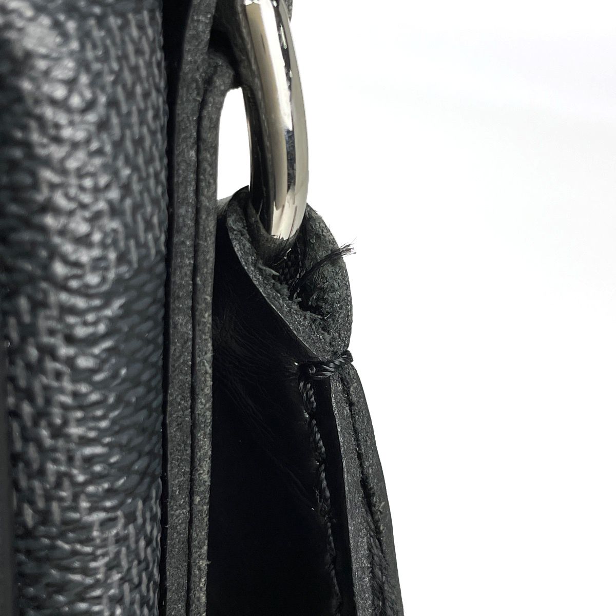 Louis Vuitton Daniel MM Messenger Bag Damier Graphite Noir — view 6