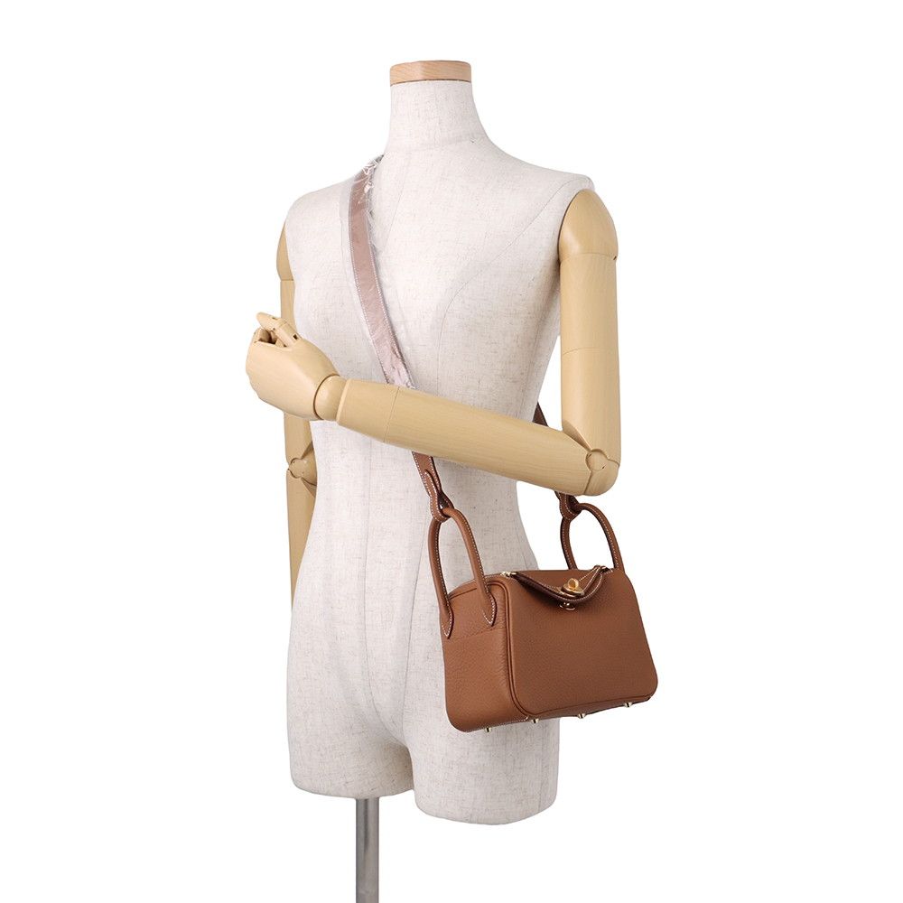 Hermes Handbag Lindy Mini Gold Taurillon Clemence 2-Way — view 4