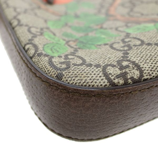 Gucci GG Supreme Shoulder Bag Beige — view 4