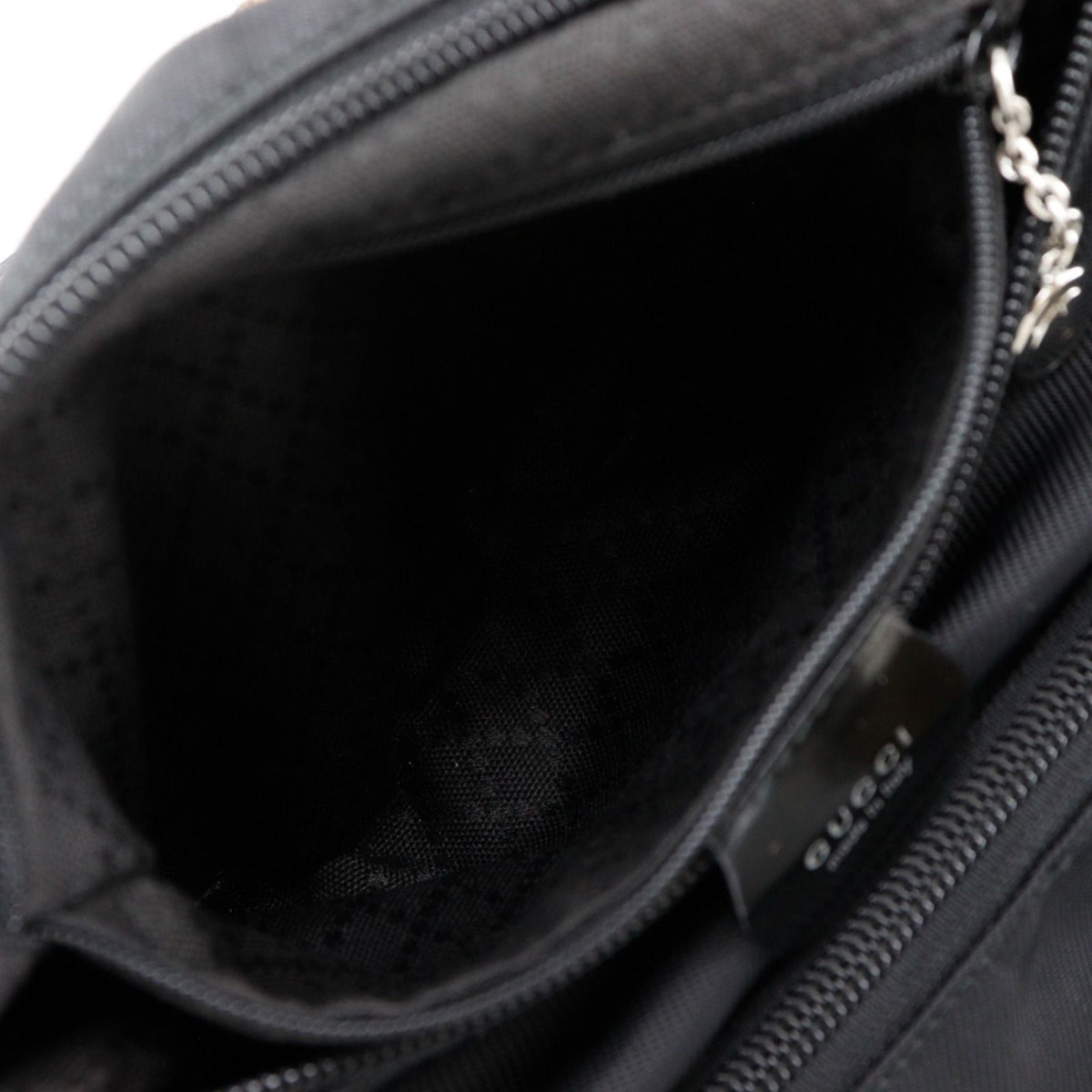 Gucci Nylon Canvas Black Shoulder Bag — view 7