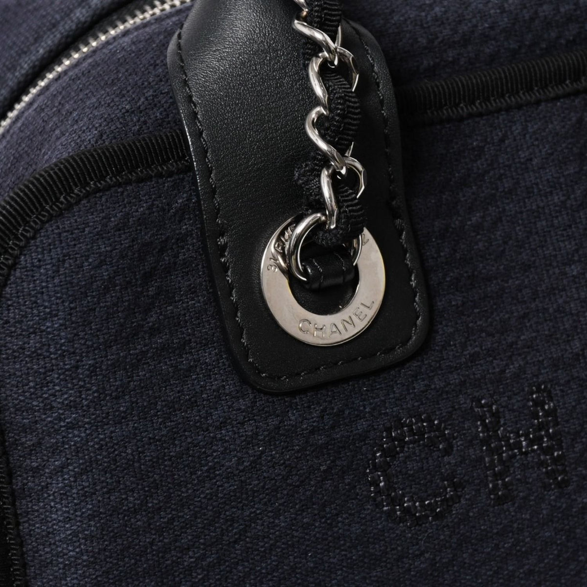 Chanel 2-Way Shoulder Bag Chain Deauville Line Navy — view 5
