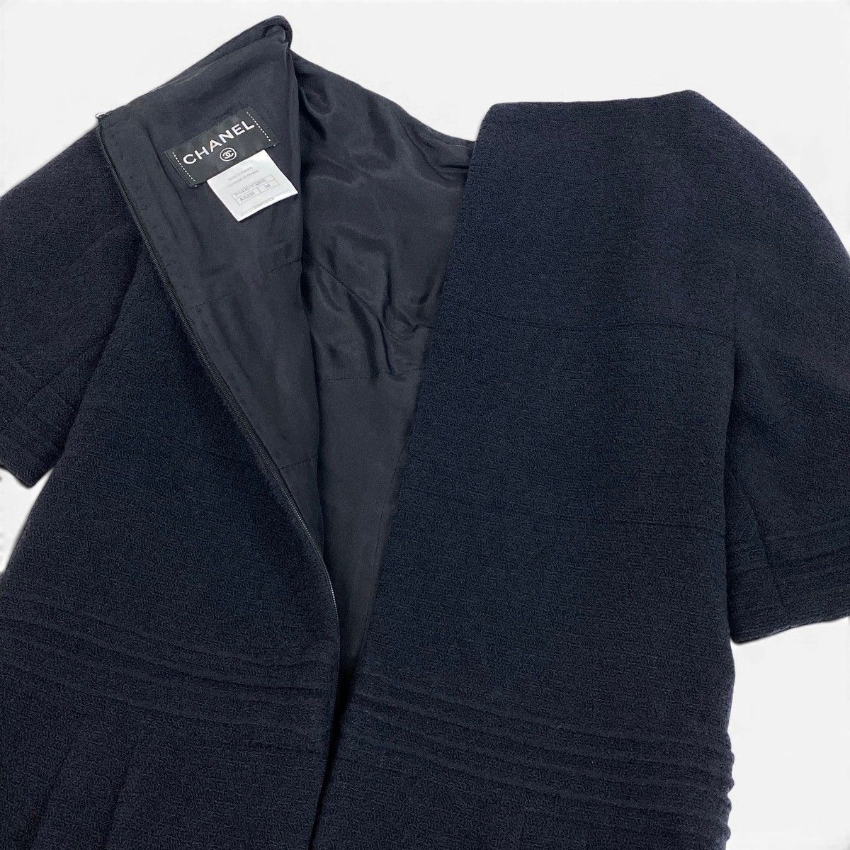 Chanel Short Sleeve Dress Gripoix Button Black — view 8