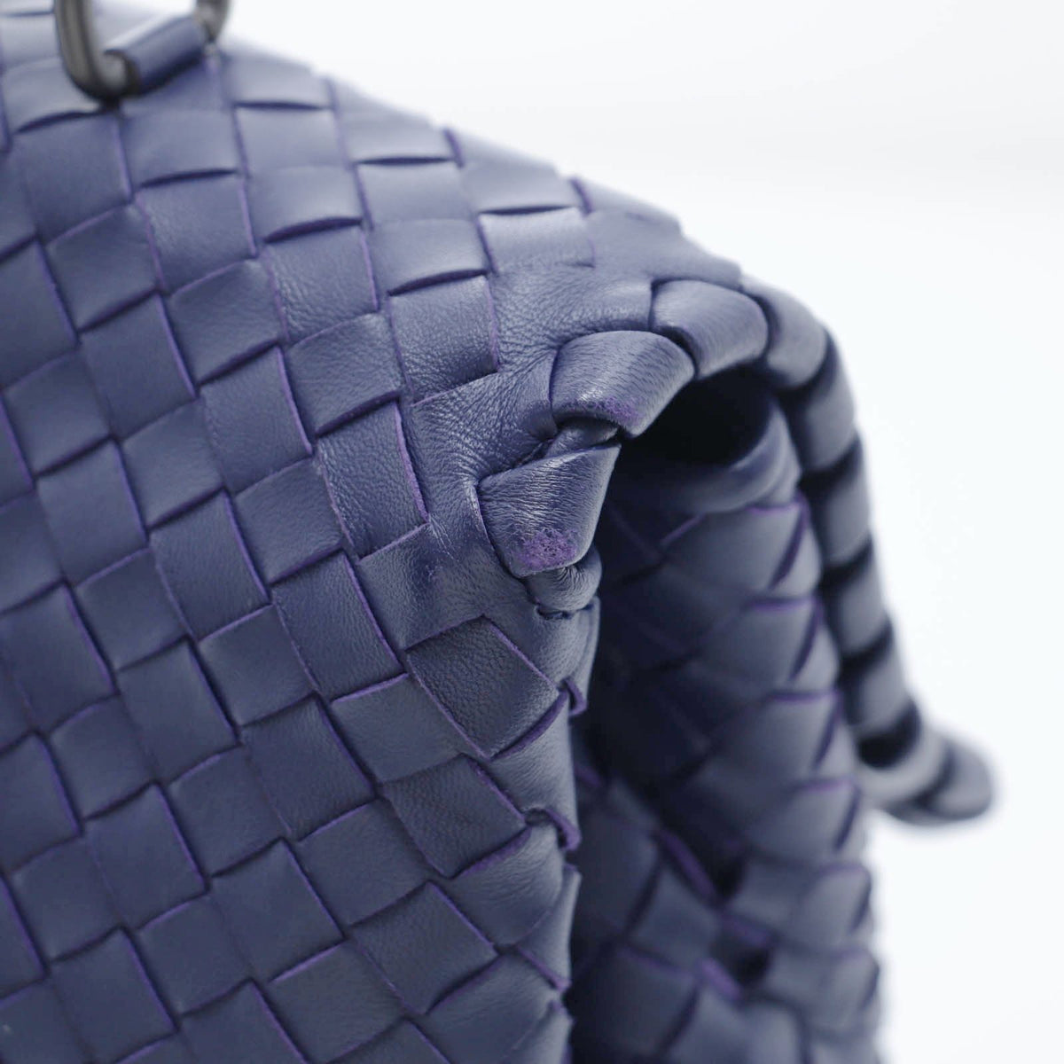 Bottega Veneta Intrecciato Purple Leather Handbag — view 6