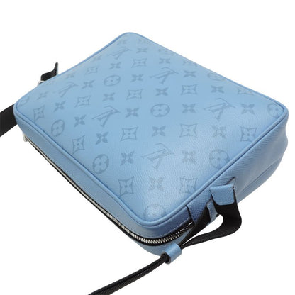 Louis Vuitton Shoulder Bag — view 4