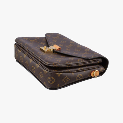 Louis Vuitton Pochette Metis MM Monogram Brown Canvas Handbag — view 4