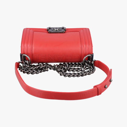 Chanel Boy Red Leather — view 8