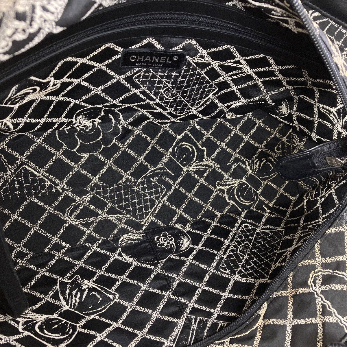 Chanel Essential Silver Tote Bag Calfskin — view 5