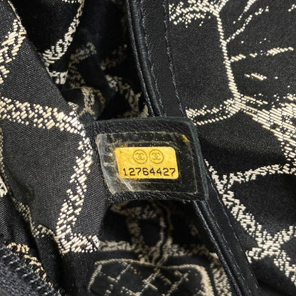 Chanel Essential Silver Tote Bag Calfskin — view 7